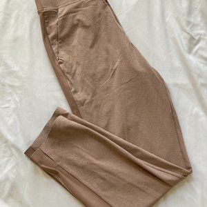 NWOT Athleta Brooklyn Textured Ankle pants size 4